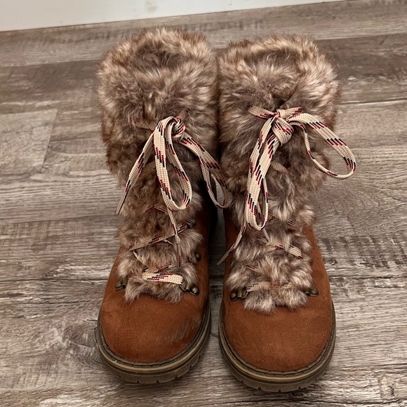 Lilliana faux fur lace up boots - Picture 5 of 12